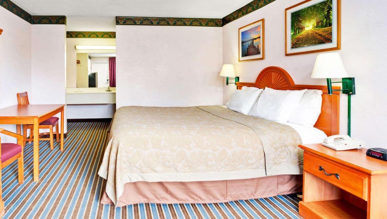 Magnuson Hotel Jacksonville Downtown Экстерьер фото